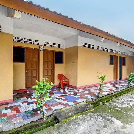 Spot On 92336 Hotel Sukowati Surakarta  Exterior photo