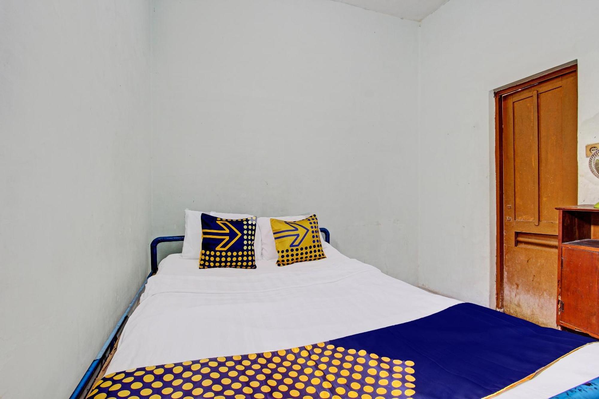 Spot On 92336 Hotel Sukowati Surakarta  Exterior photo