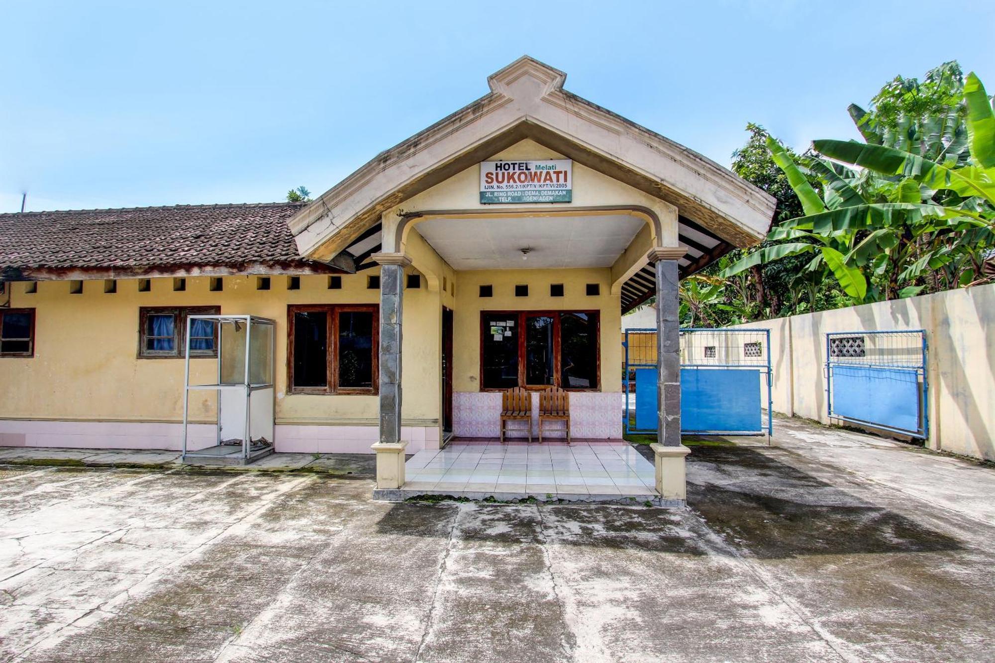 Spot On 92336 Hotel Sukowati Surakarta  Exterior photo
